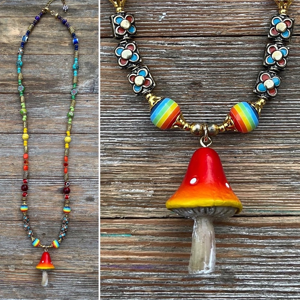 🌈🍄Rainbow mushroom beaded necklace